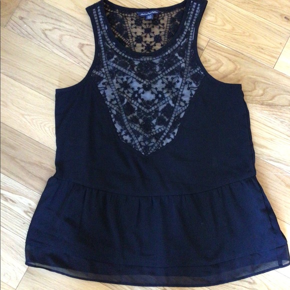 $5 bundle item☀️ AMERICAN EAGLE black lace top